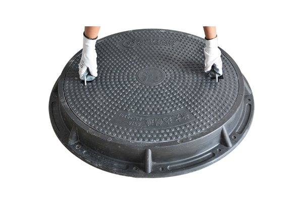Φ700-SMC易開(kāi)拉啟式井蓋